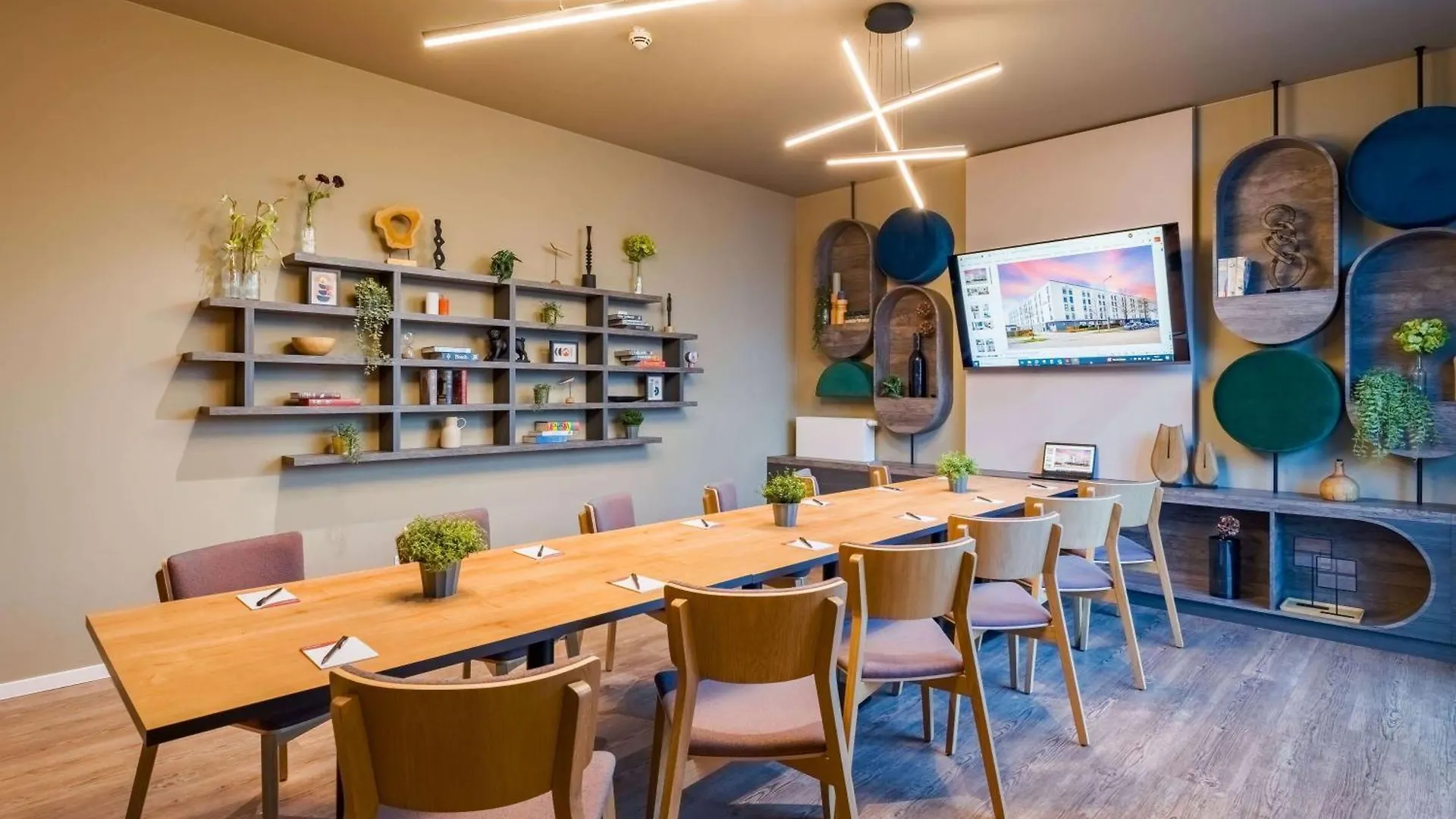 Ramada Encore By Wyndham Munich Messe Hotel