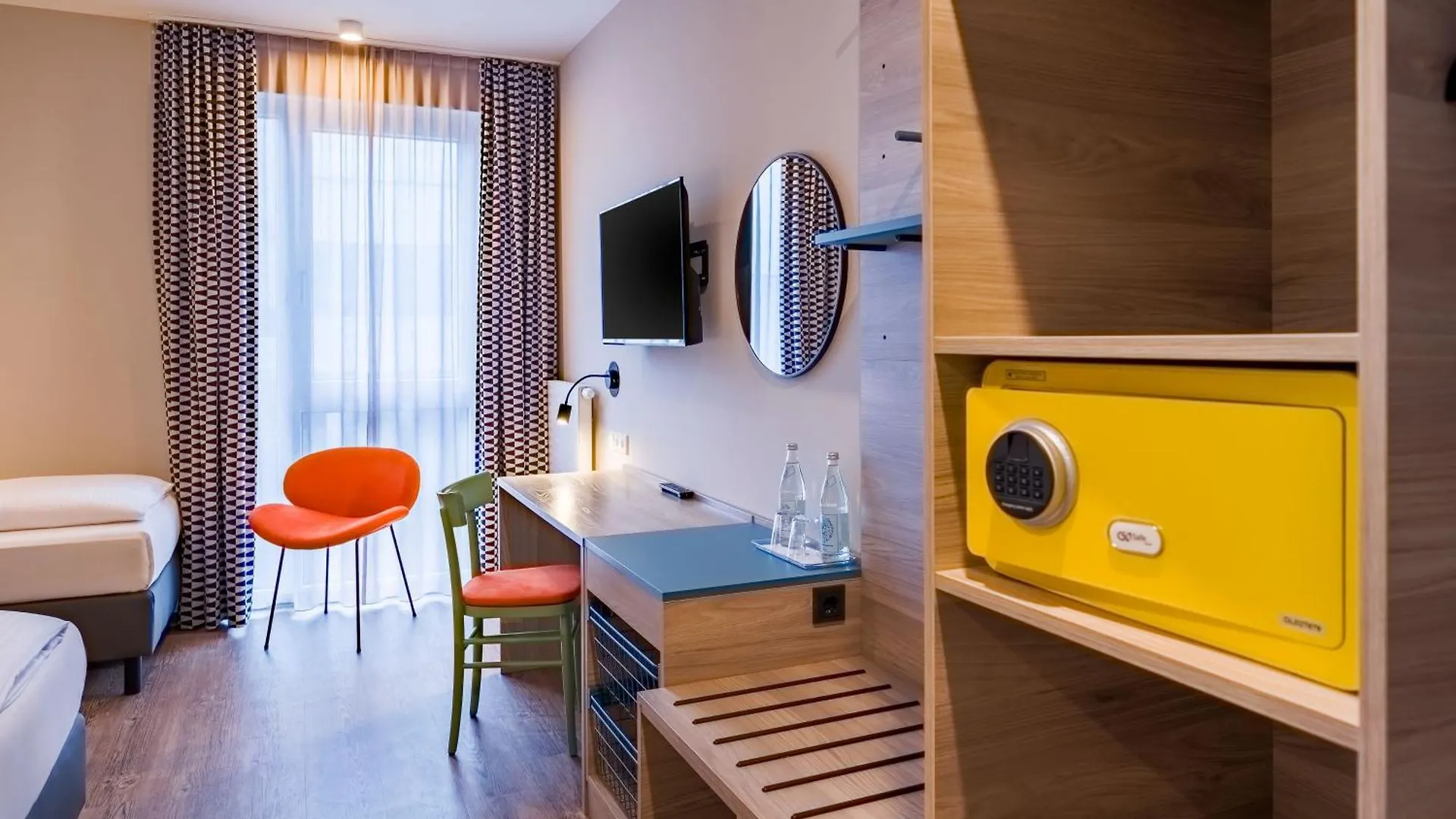 *** Hotel Ramada Encore By Wyndham Munich Messe Alemanha